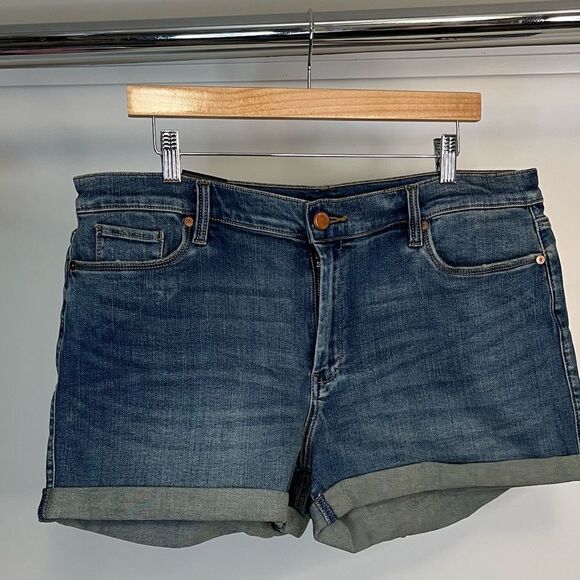 NWT Blank NYC The Fulton Roll Up Short size 33 - Picture 2 of 5